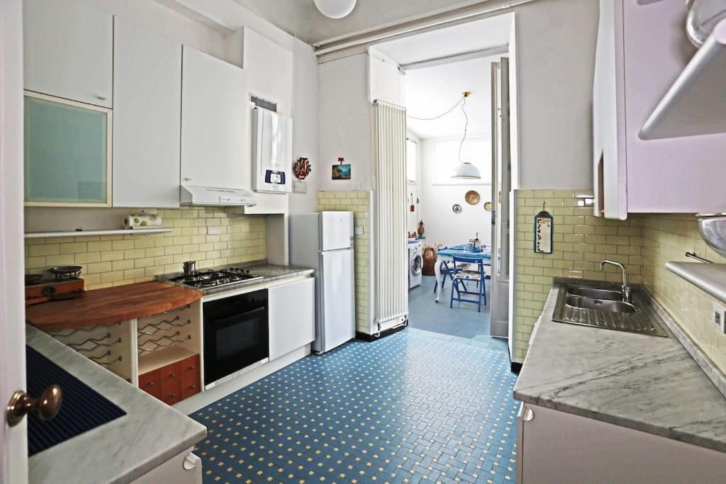 I Due Leoni 5 Terre La Spezia Apartment ภายนอก รูปภาพ